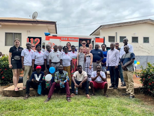 Ghana Gruppenbild mit RTW