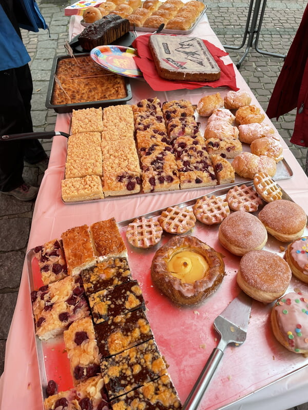 Schlossstra&szlig;e Kuchenaktion